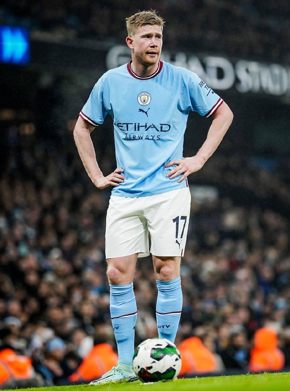 琼斯：我们一直都支持斯洛特，萨拉赫的情况轮不到我点评（琼斯：我们始终力挺斯洛特，萨拉赫的事不便置评）