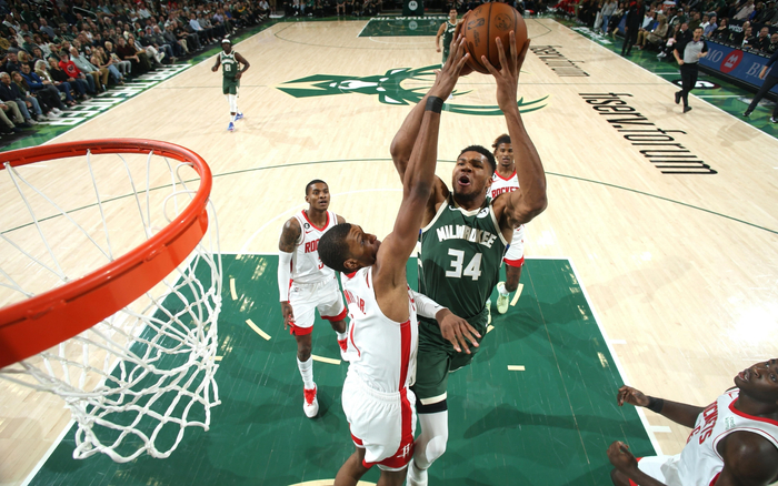 广厦男篮末节逆转战胜北京（广厦男篮末节翻盘击败北京队）