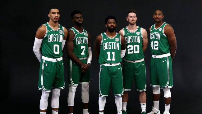 穆勒：孔帕尼的工作非常出色，本赛季观看拜仁比赛是种享受（穆勒称赞孔帕尼执教出彩：本季观看拜仁是一种享受）