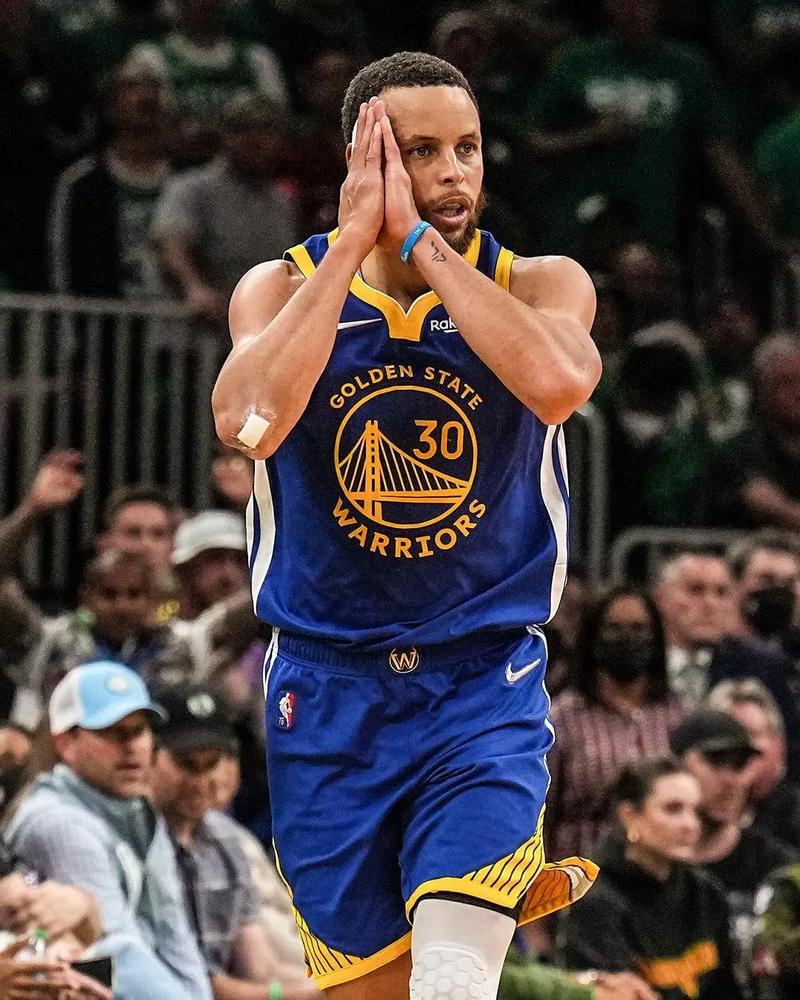 理查兹：贝林在皇马的表现太出色了；图赫尔不应过多轮换阵容（理查兹：贝林厄姆在皇马表现惊艳；不赞成图赫尔频繁轮换）